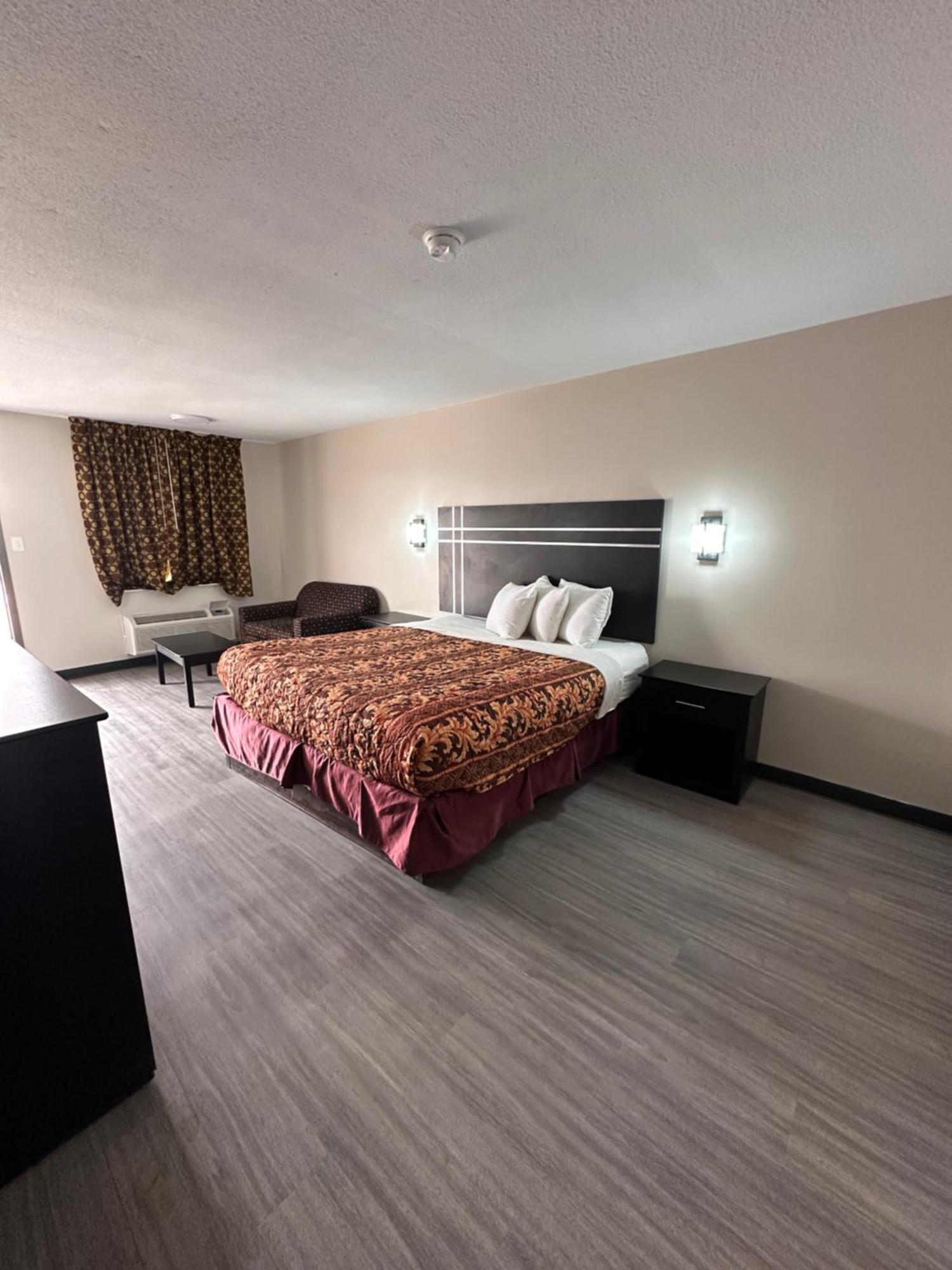 Sunset Inn Brady Екстер'єр фото